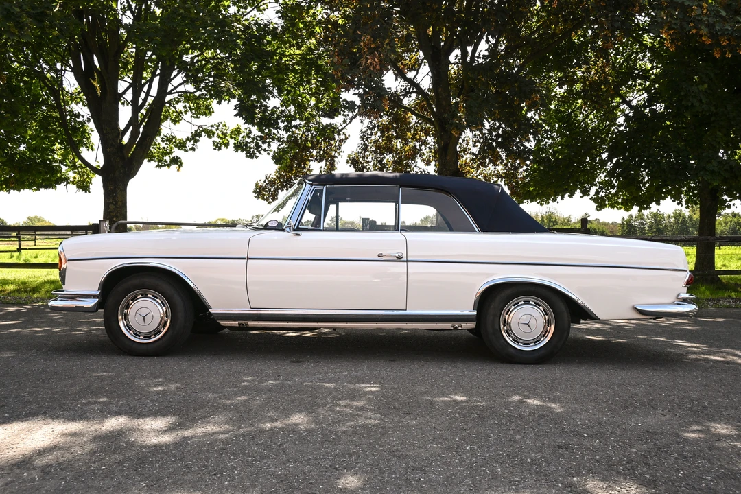 1962 Mercedes-Benz W112 - Image 4 of 31