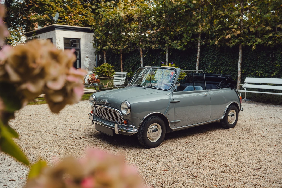 1962 Morris - Image 17 of 31