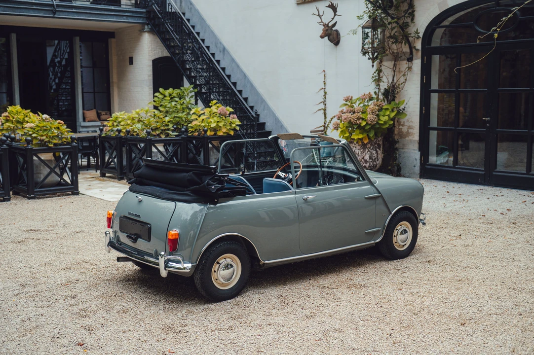 1962 Morris - Image 8 of 31