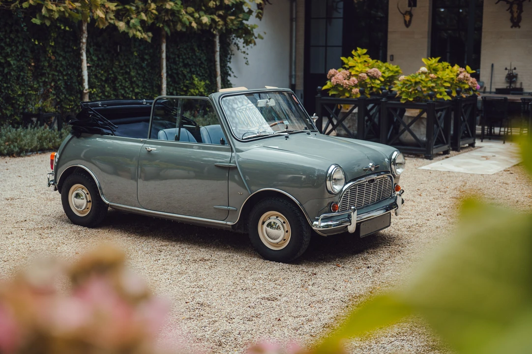 1962 Morris - Image 3 of 31