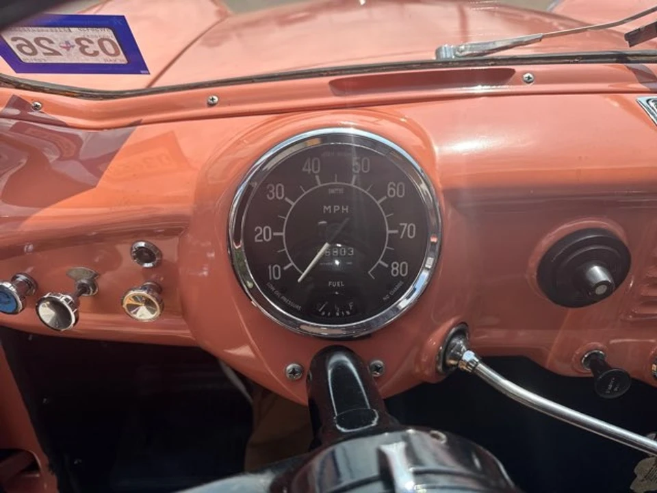 1962 Nash Metropolitan - Image 9 of 12