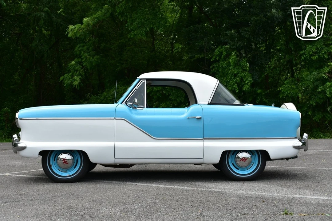 1962 Nash Metropolitan - Image 9 of 12