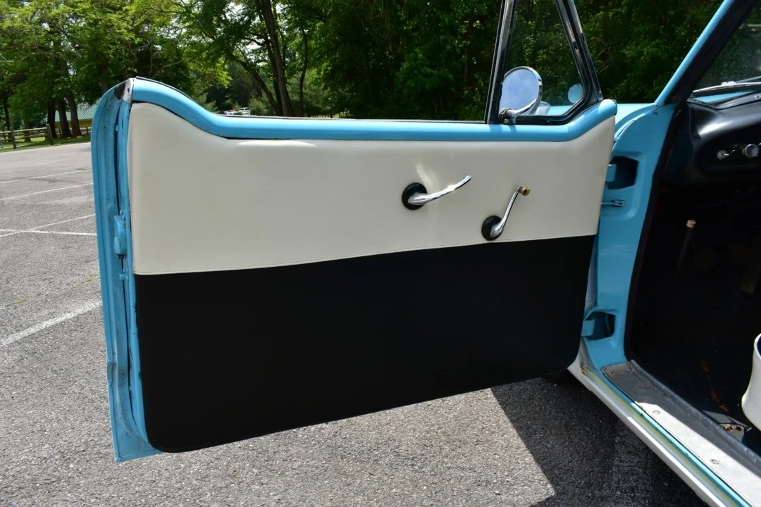 1962 Nash Metropolitan - Image 18 of 21