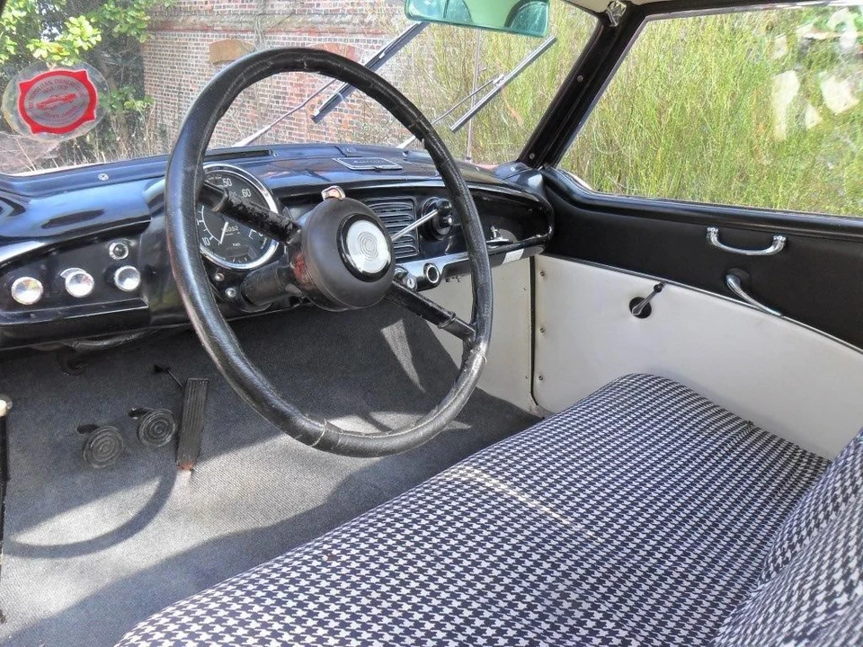 1962 Nash Metropolitan - Image 6 of 13