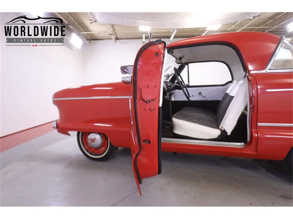 1962 Nash Metropolitan - Image 23 of 31