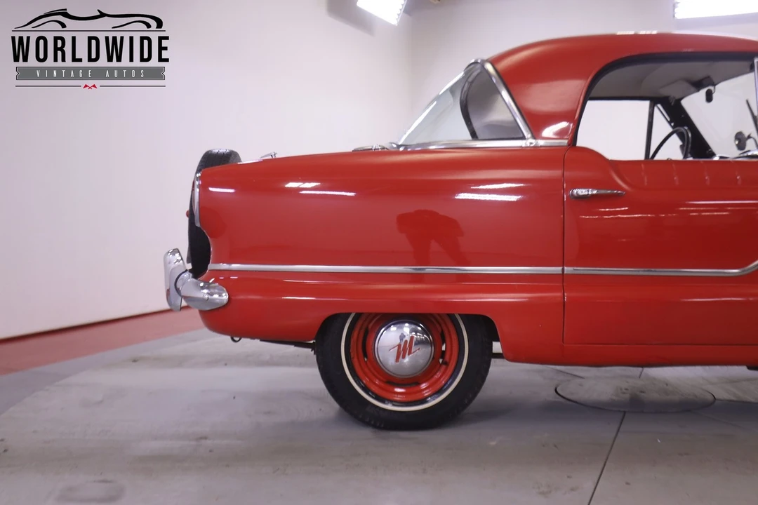 1962 Nash Metropolitan - Image 9 of 12
