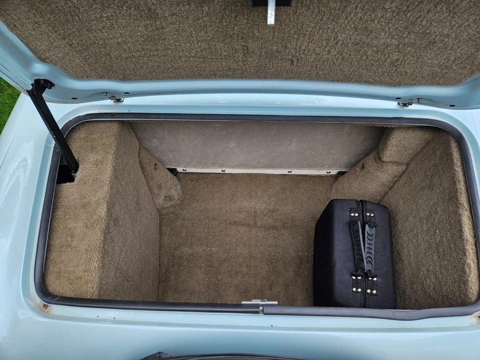 1962 Nash Metropolitan - Image 12 of 17