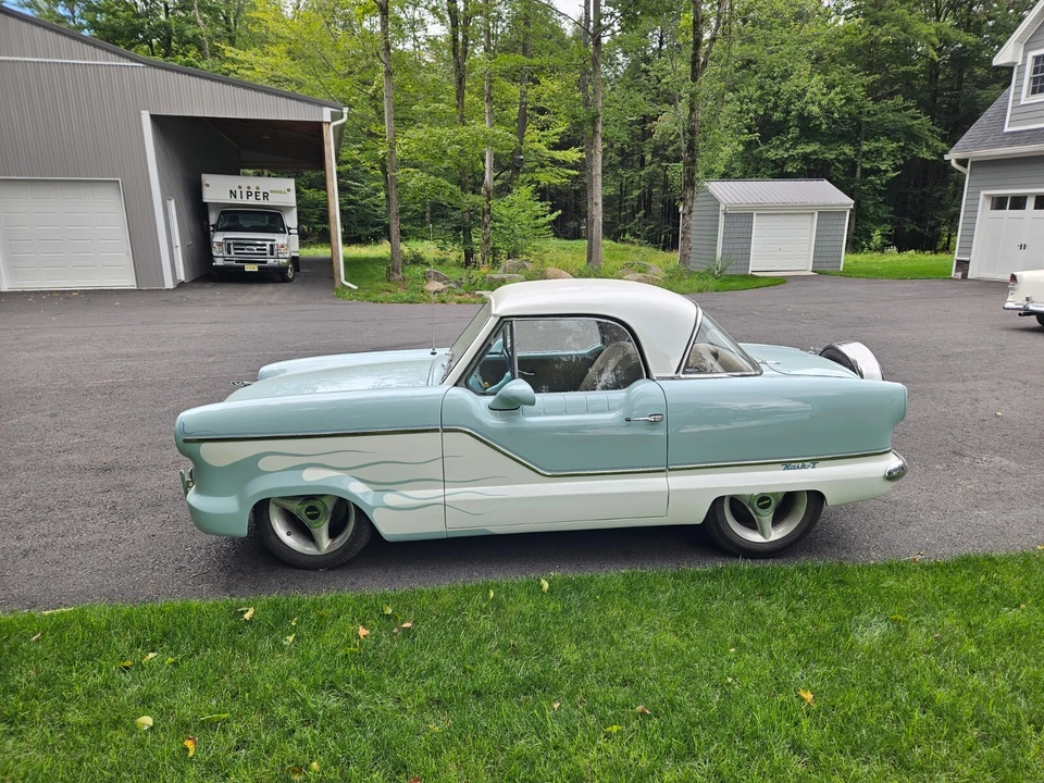 1962 Nash Metropolitan - Image 2 of 17