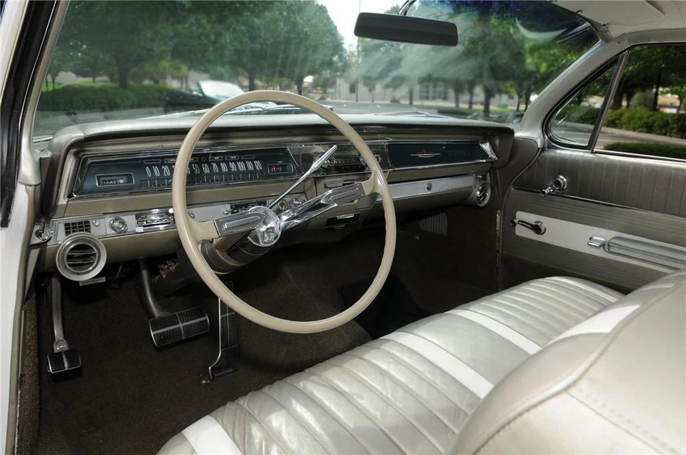 1962 Oldsmobile 88 - Image 4 of 5