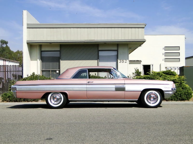 1962 Oldsmobile Starfire - Image 5 of 5