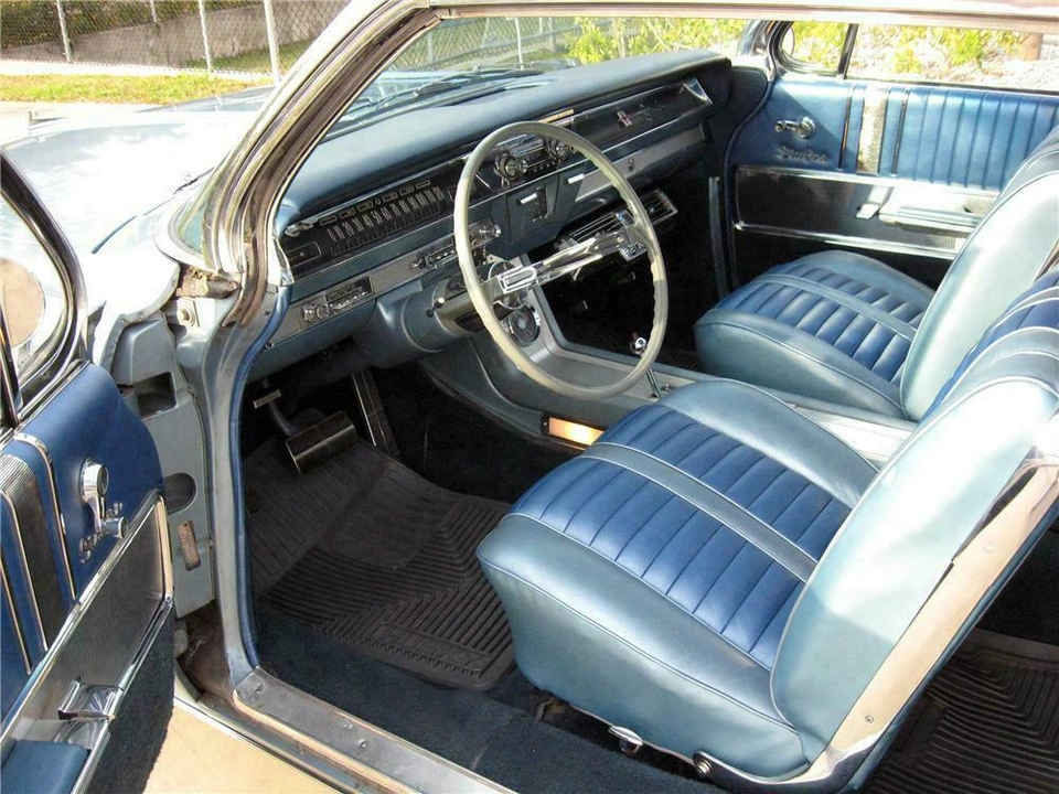 1962 Oldsmobile Starfire - Image 3 of 3