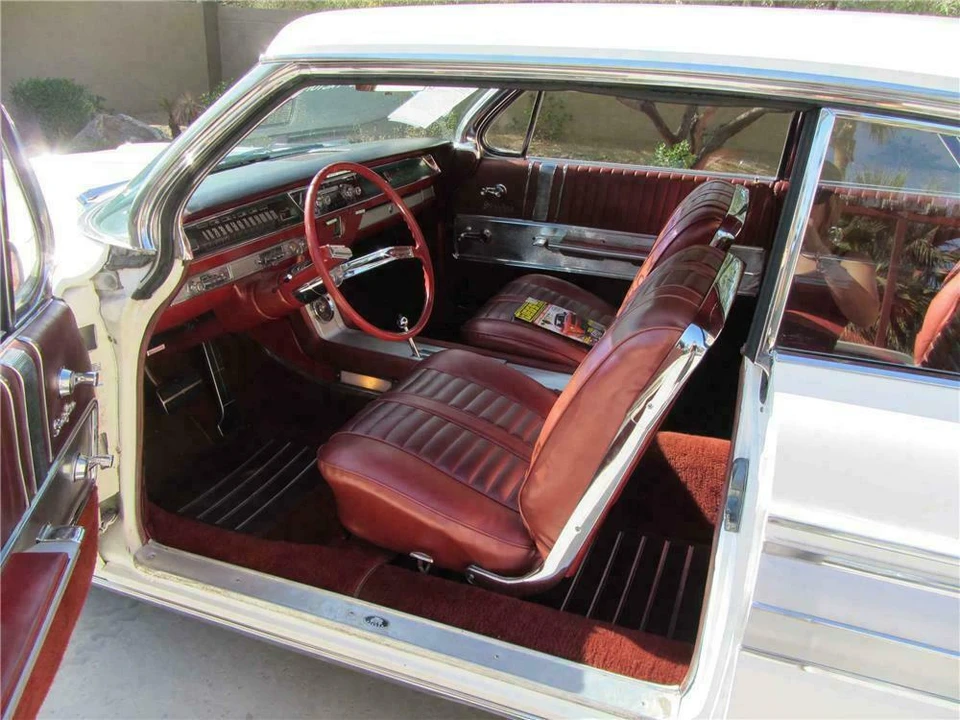 1962 Oldsmobile Starfire - Image 3 of 4