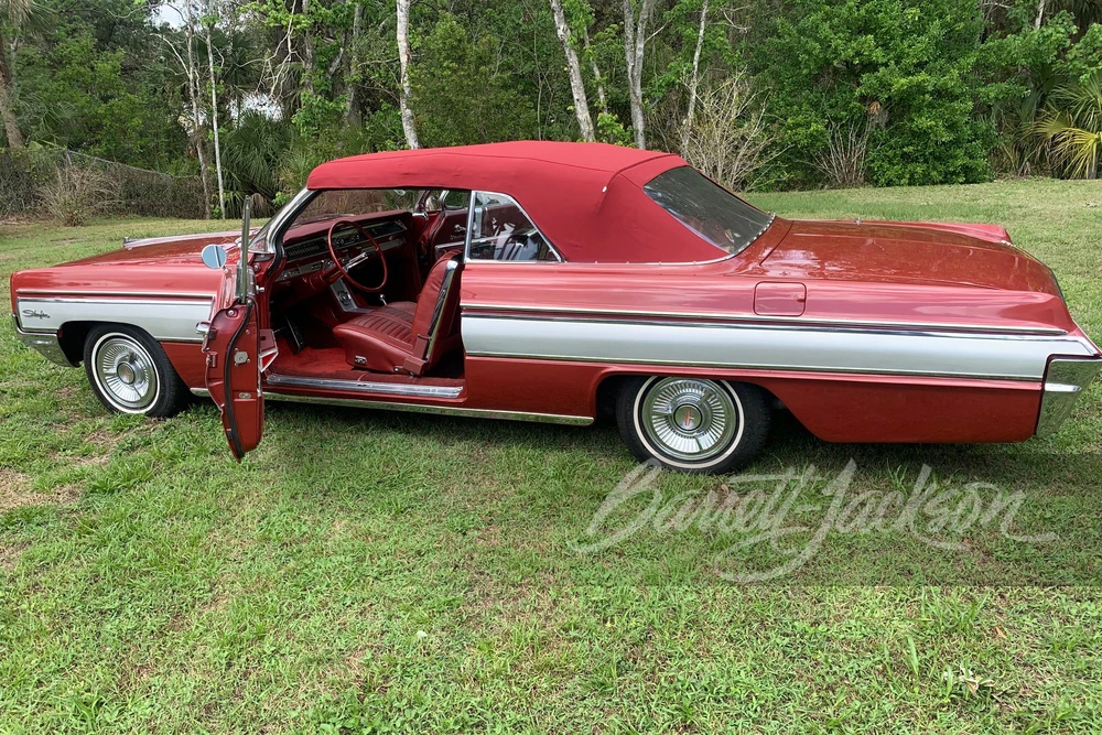 1962 Oldsmobile Starfire - Image 5 of 15