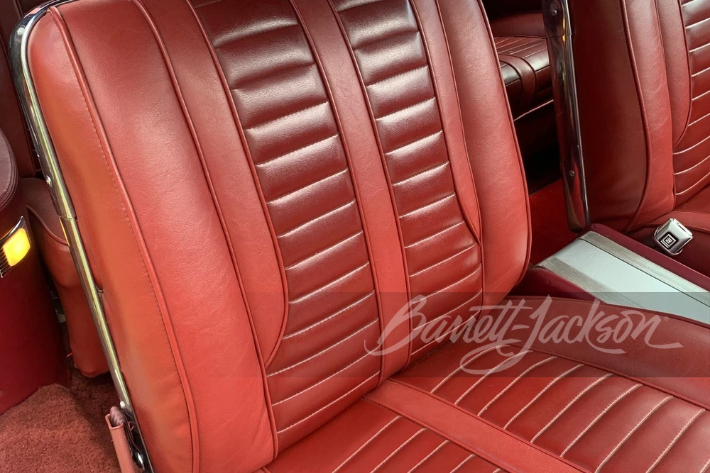 1962 Oldsmobile Starfire - Image 7 of 15