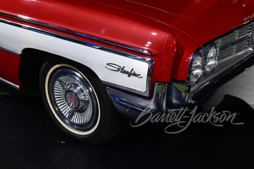 1962 Oldsmobile Starfire - Image 10 of 19