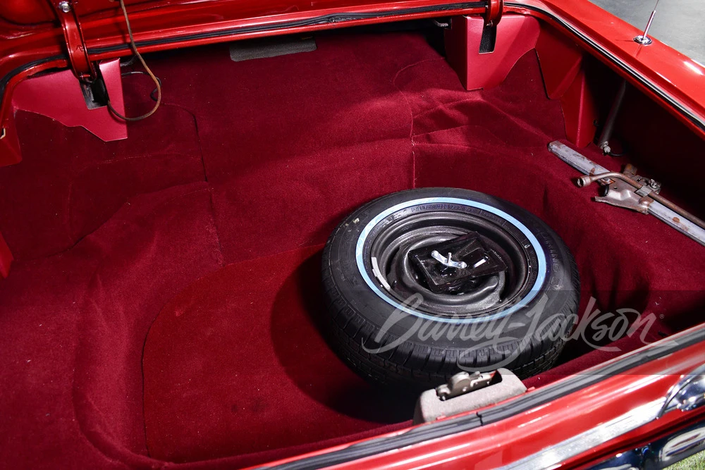 1962 Oldsmobile Starfire - Image 17 of 19