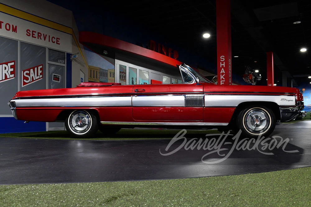 1962 Oldsmobile Starfire - Image 19 of 19
