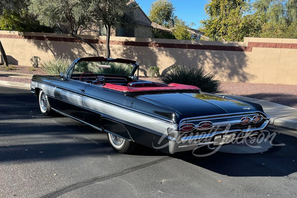 1962 Oldsmobile Starfire - Image 7 of 7