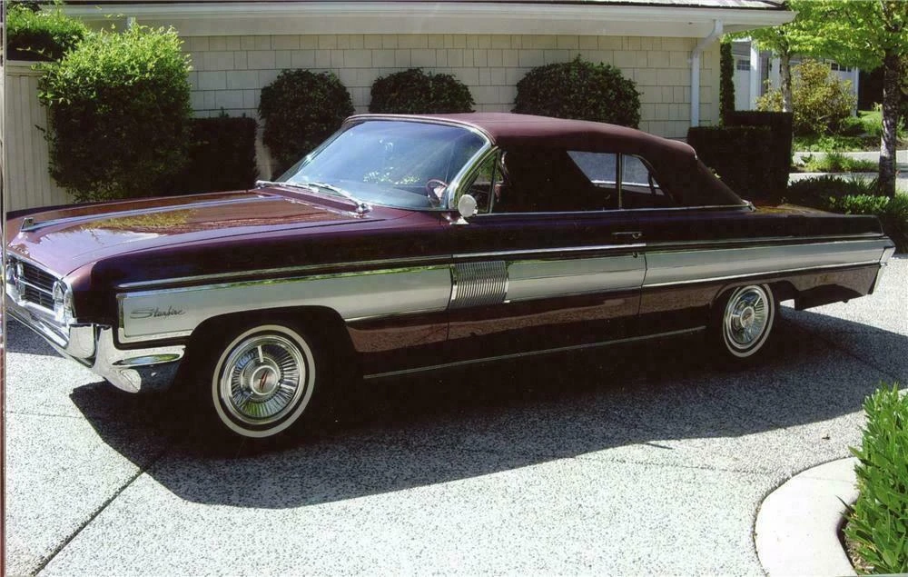 1962 Oldsmobile Starfire - Image 2 of 4