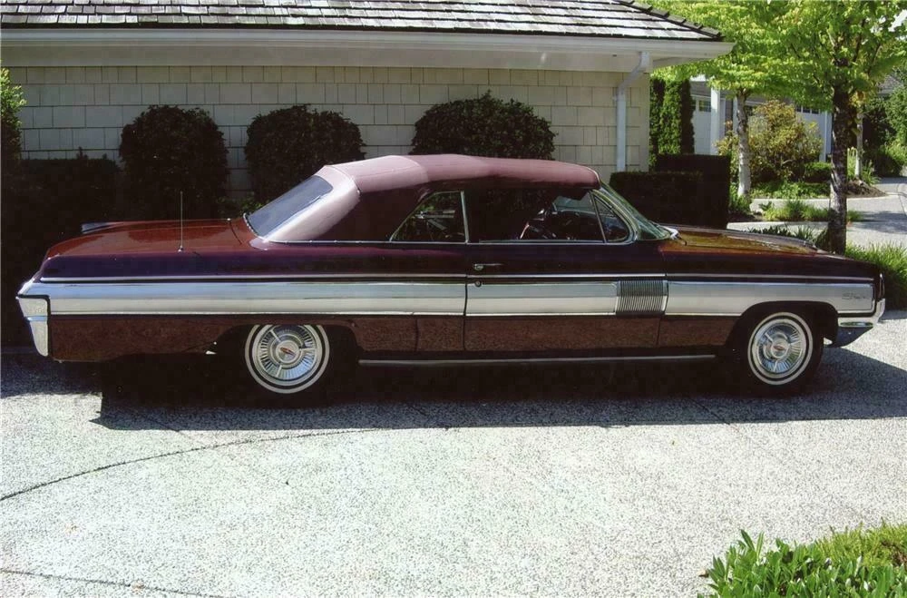 1962 Oldsmobile Starfire - Image 4 of 4