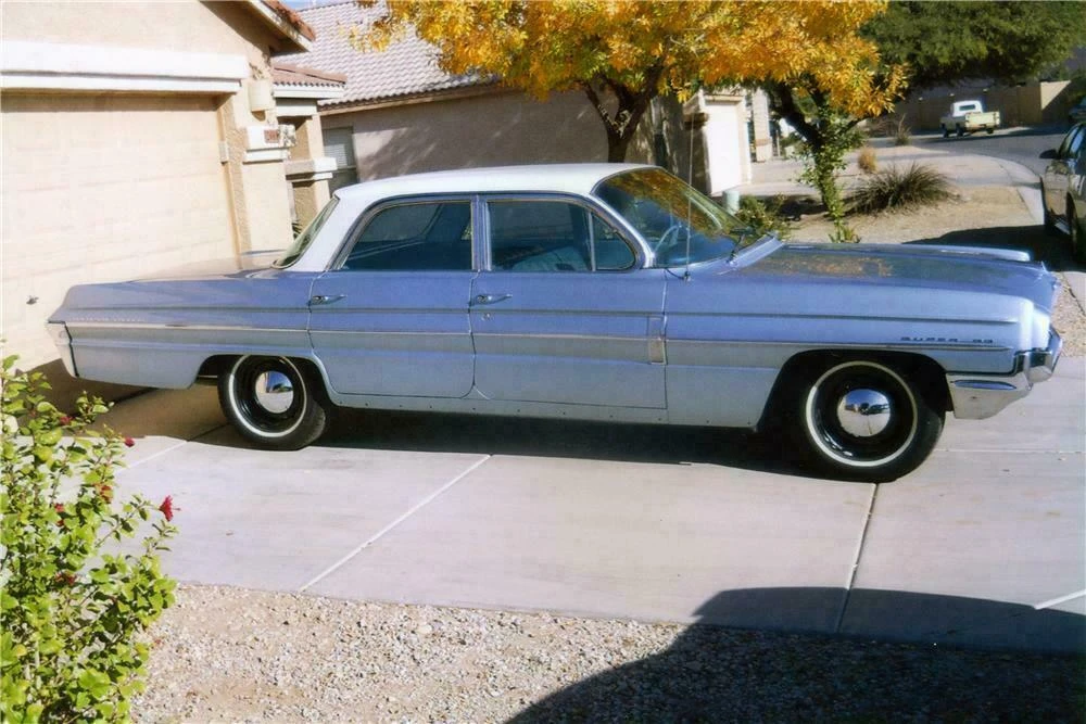 1962 Oldsmobile 88 - Image 2 of 4