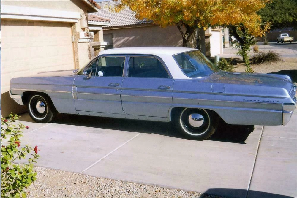1962 Oldsmobile 88 - Image 4 of 4