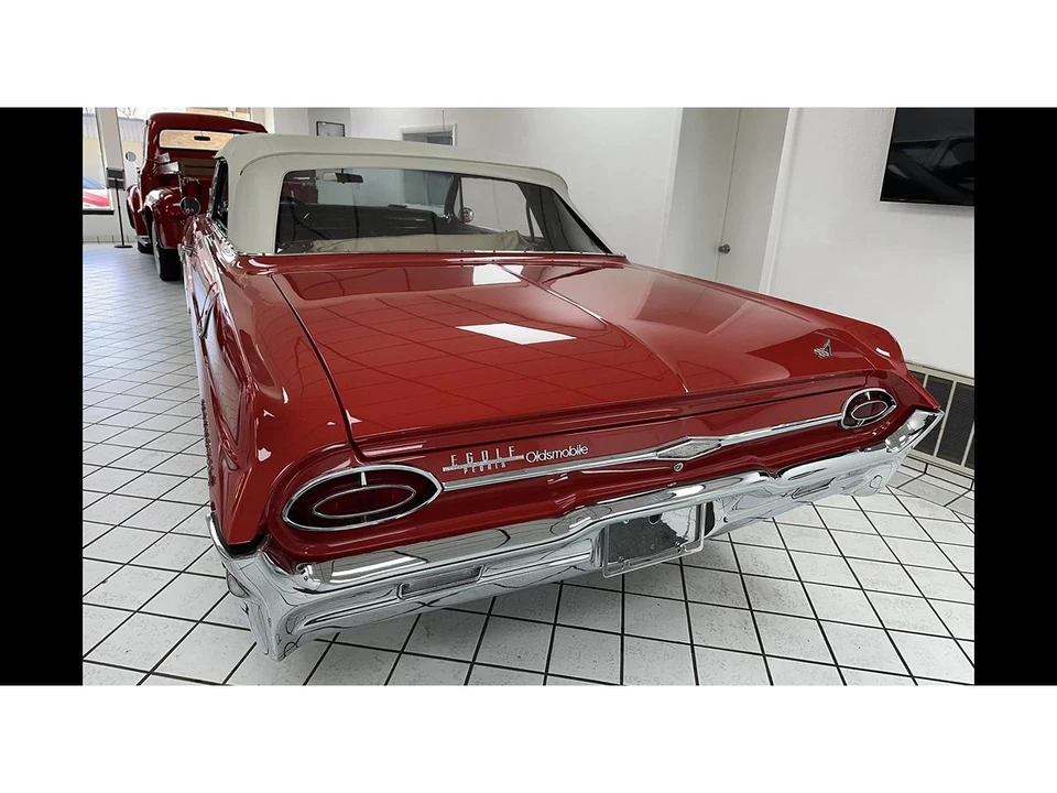 1962 Oldsmobile 88 - Image 5 of 22