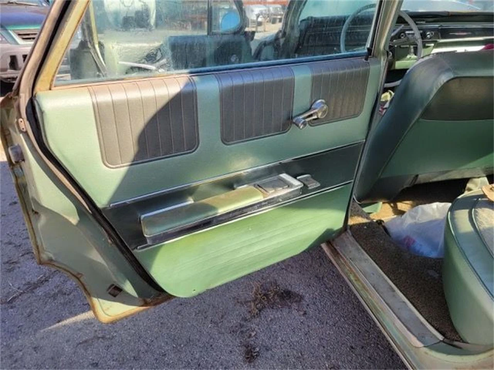 1962 Oldsmobile 88 - Image 7 of 24