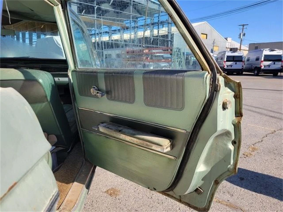 1962 Oldsmobile 88 - Image 10 of 24
