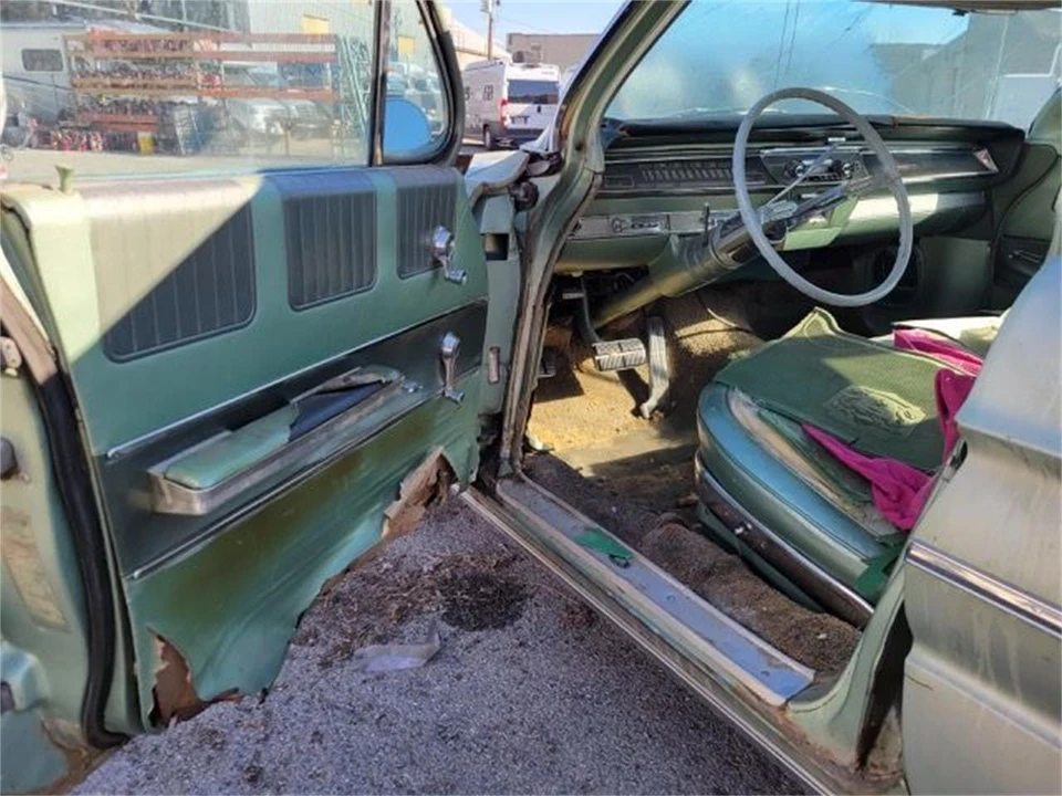 1962 Oldsmobile 88 - Image 11 of 24