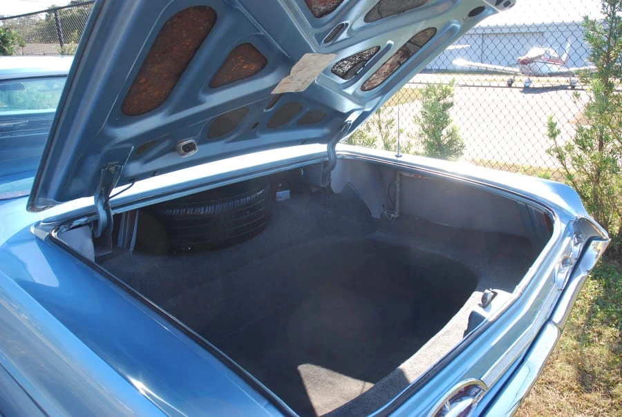 1962 Oldsmobile 98 - Image 7 of 12