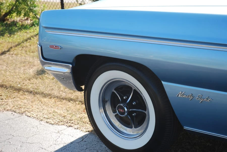 1962 Oldsmobile 98 - Image 9 of 12