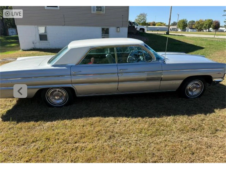 1962 Oldsmobile 98 - Image 15 of 15