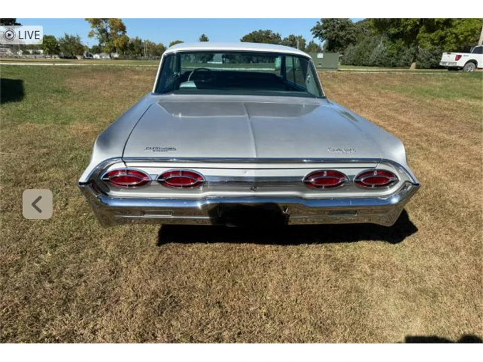 1962 Oldsmobile 98 - Image 2 of 15