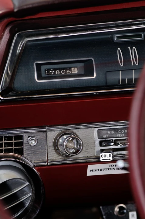 1962 Oldsmobile 98 - Image 9 of 12