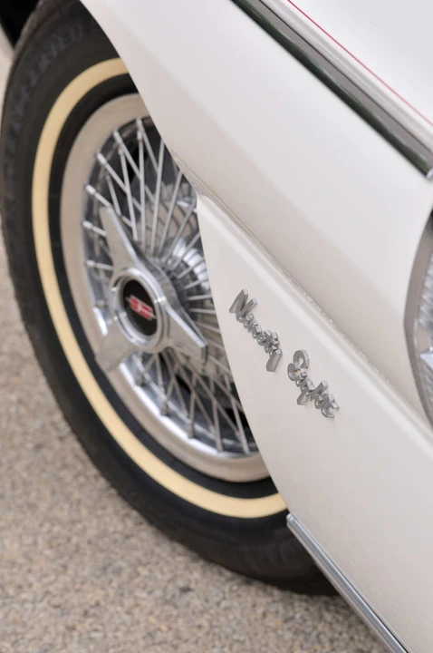 1962 Oldsmobile 98 - Image 10 of 12