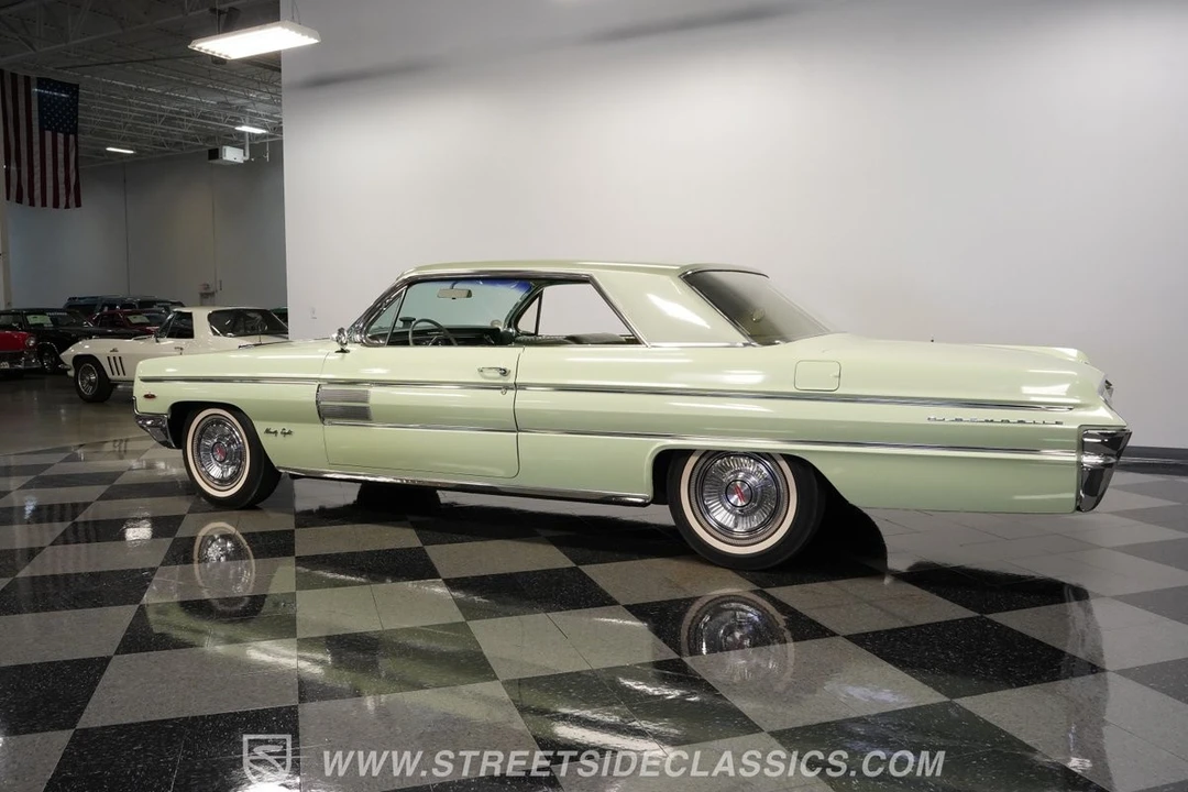 1962 Oldsmobile 98 - Image 10 of 12