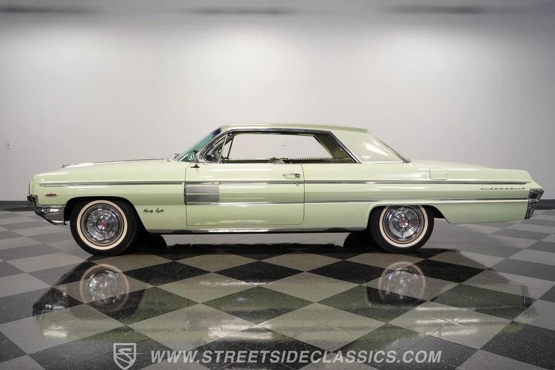 1962 Oldsmobile 98 - Image 9 of 12