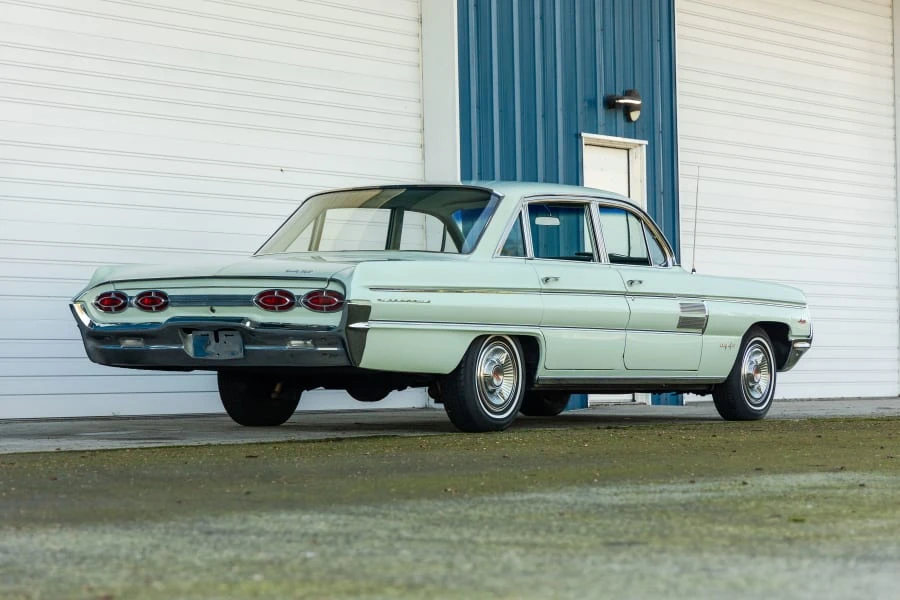 1962 Oldsmobile 98 - Image 3 of 26