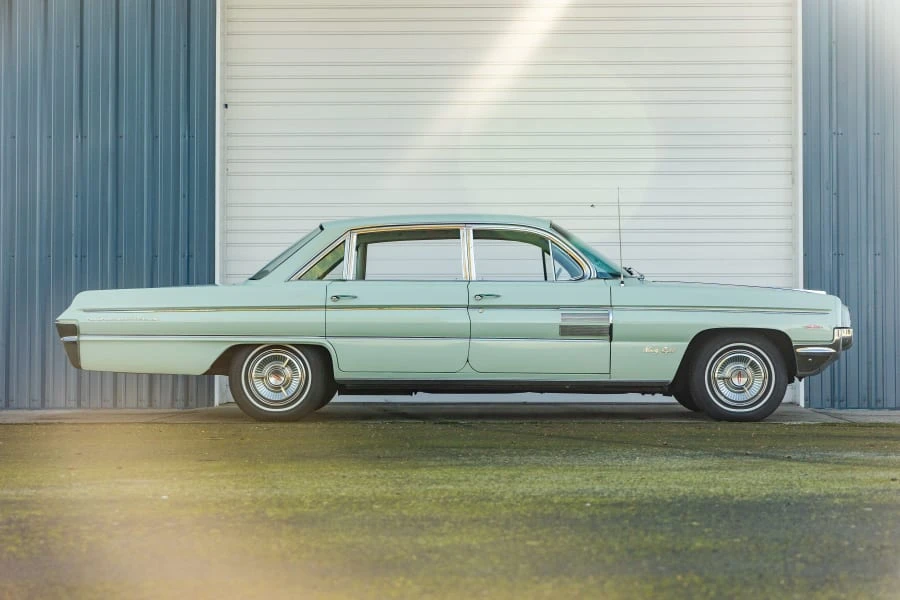 1962 Oldsmobile 98 - Image 8 of 26