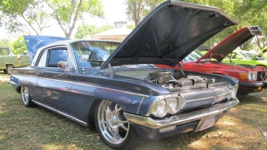 1962 Oldsmobile F-85 & Jetfire - Image 10 of 11