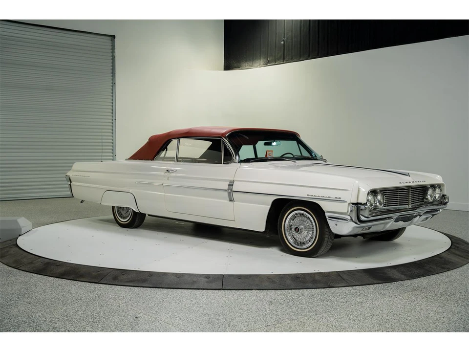 1962 Oldsmobile 88 - Image 16 of 31