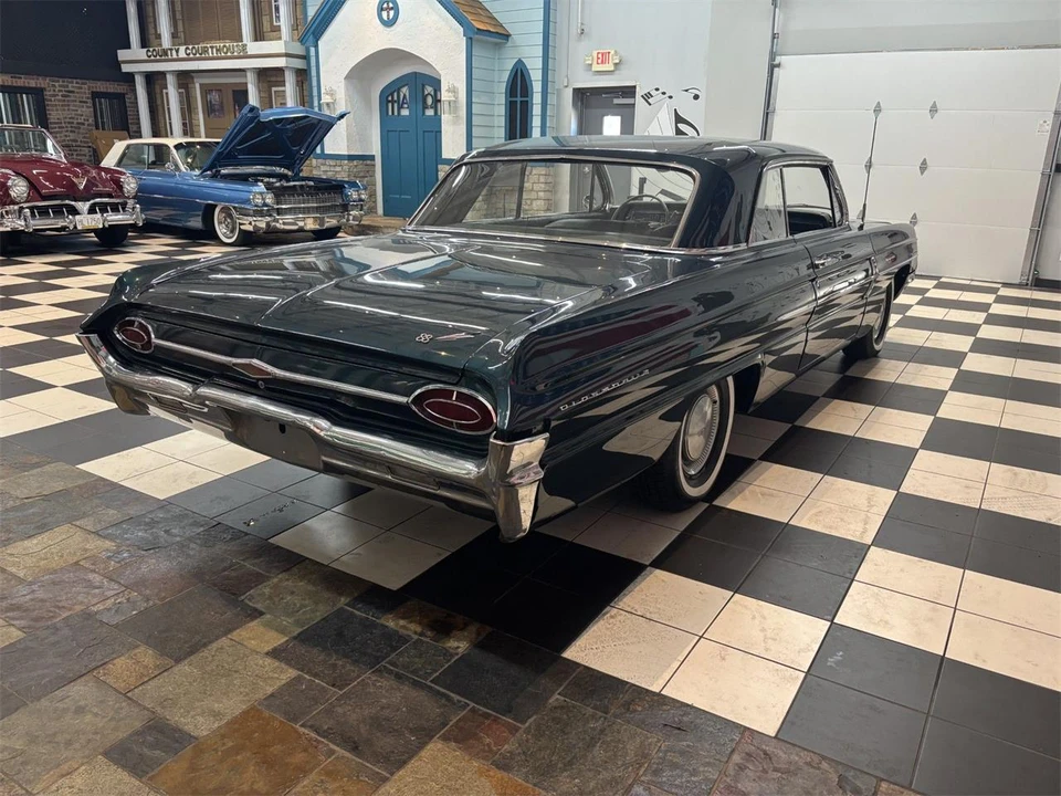 1962 Oldsmobile 88 - Image 15 of 31