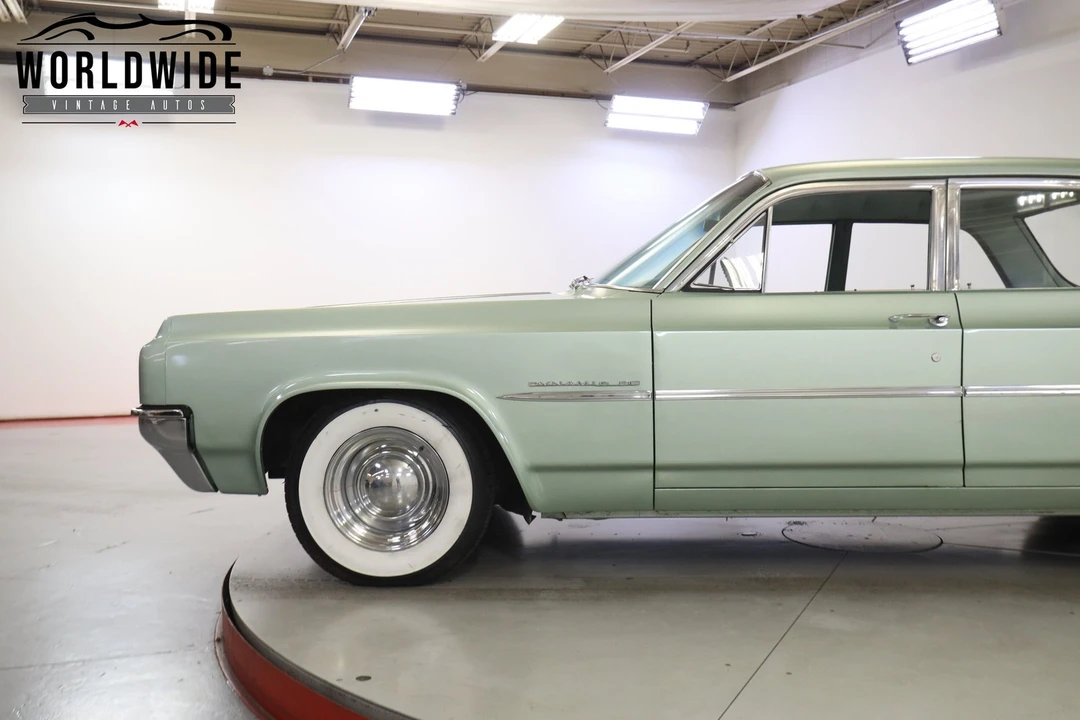 1962 Oldsmobile 88 - Image 7 of 12