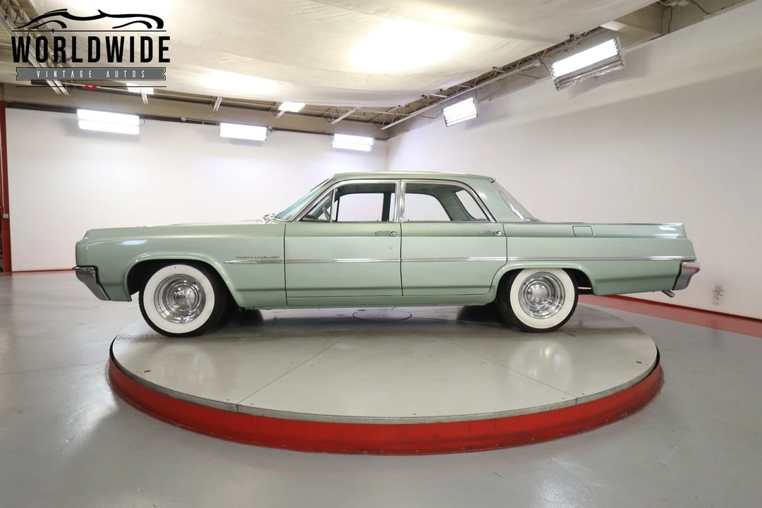1962 Oldsmobile 88 - Image 3 of 12