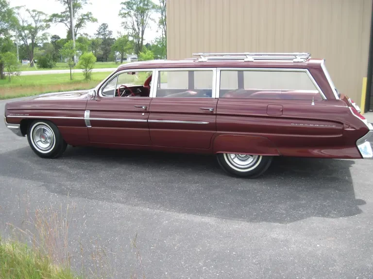 1962 Oldsmobile 88 - Image 3 of 10