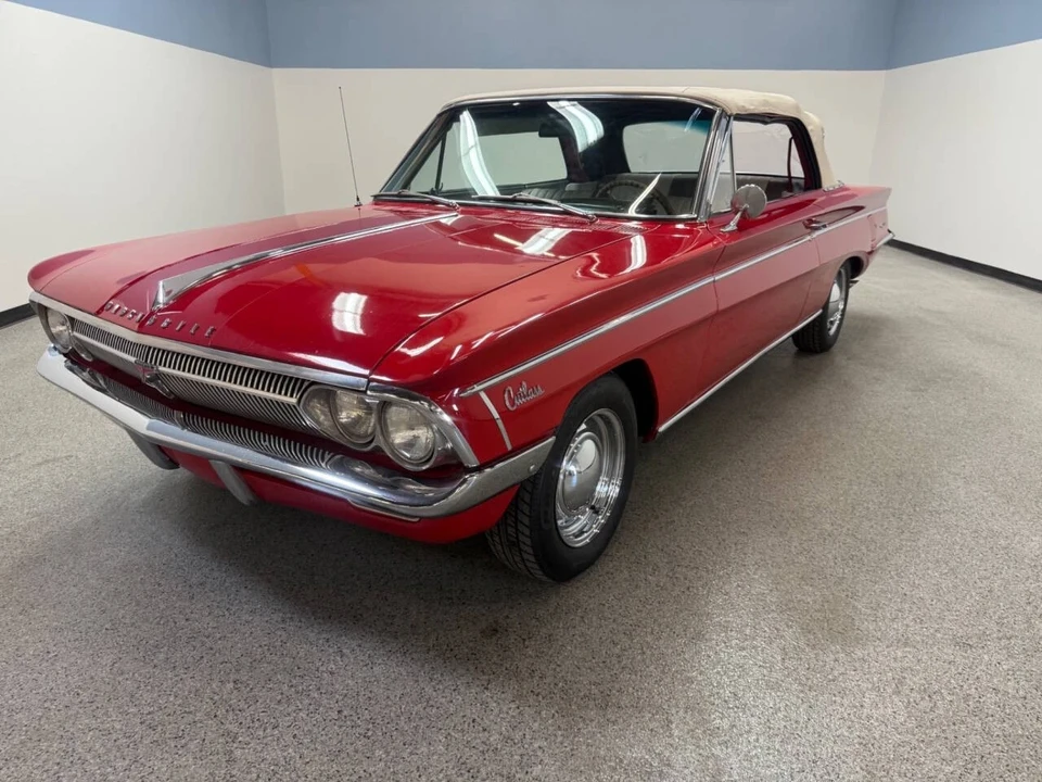 1962 Oldsmobile F-85 & Jetfire - Image 3 of 12