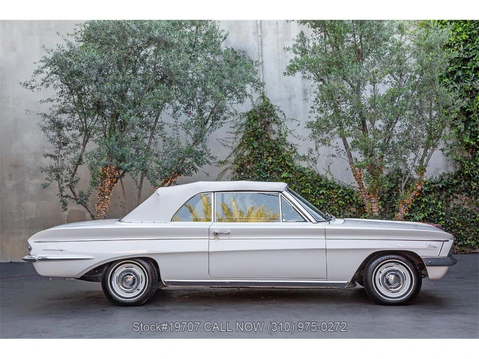 1962 Oldsmobile Cutlass 1st Gen - Image 10 of 31