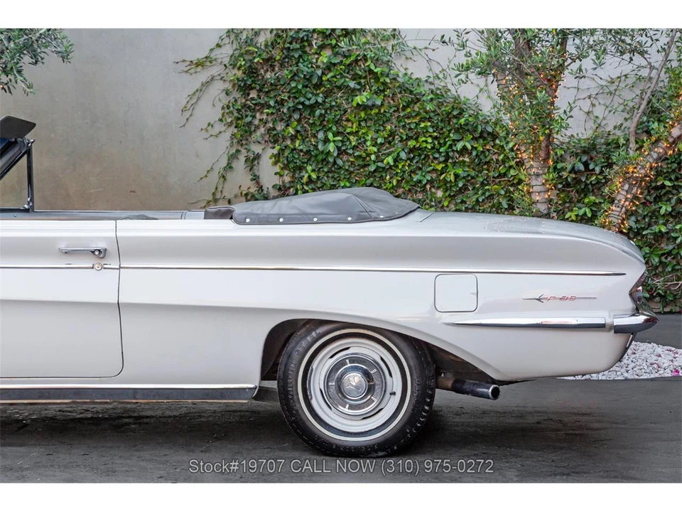 1962 Oldsmobile Cutlass 1st Gen - Image 19 of 31