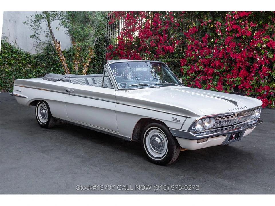 1962 Oldsmobile Cutlass 1st Gen - Image 3 of 31